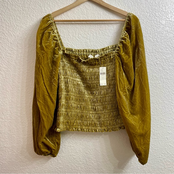 NWT Anthropologie Gold Ochre Velvet Puff Sleeve Top L - Picture 3 of 12